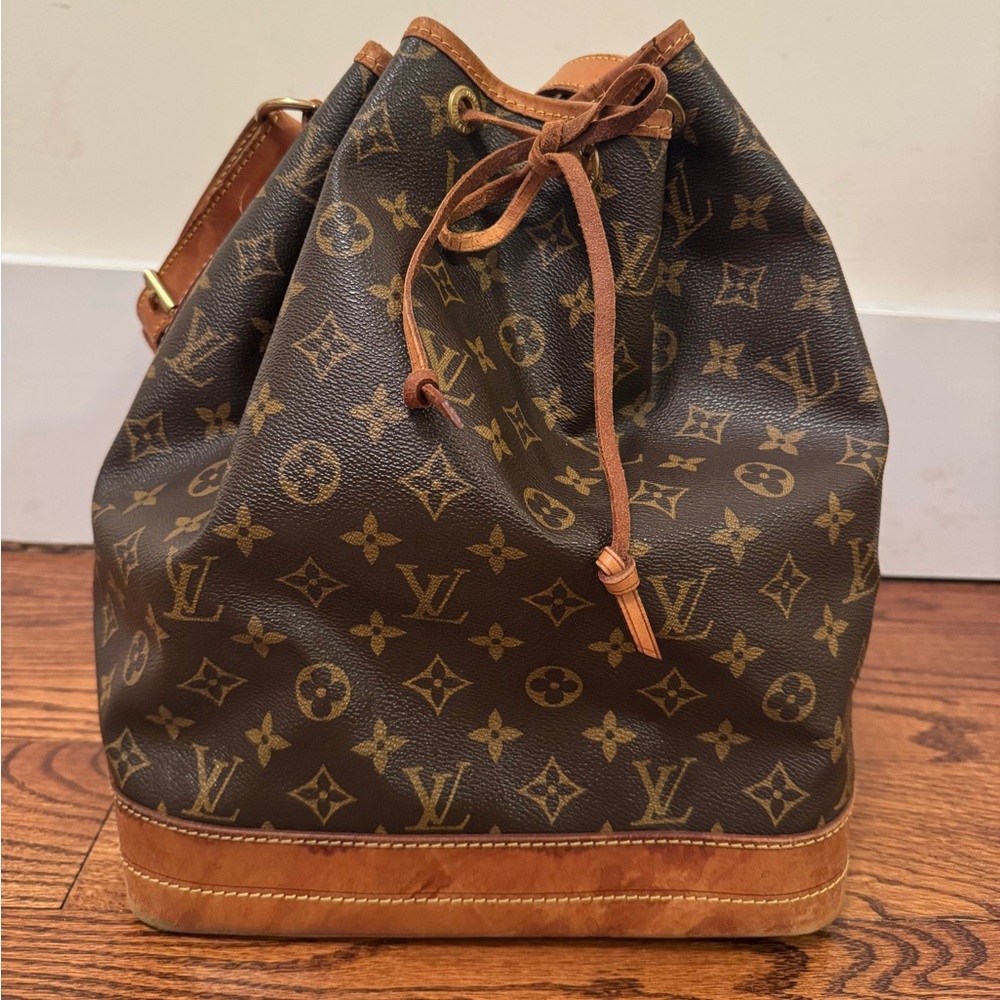 Louis Vuitton Monogram Canvas Noé Bag